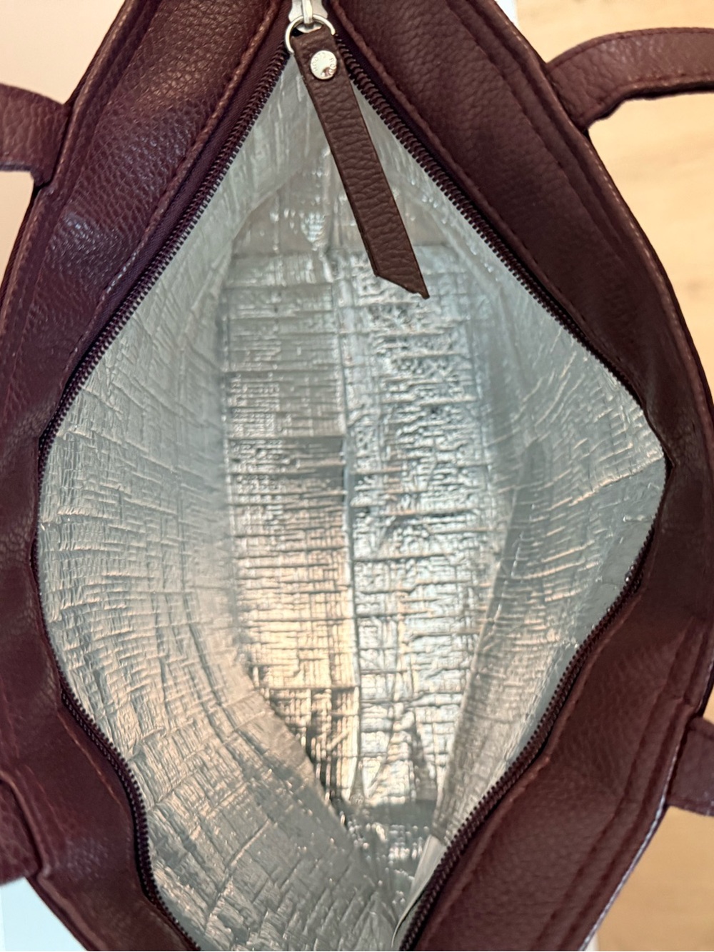 NEW Roots Lunch Purse - Picture 4 of 7